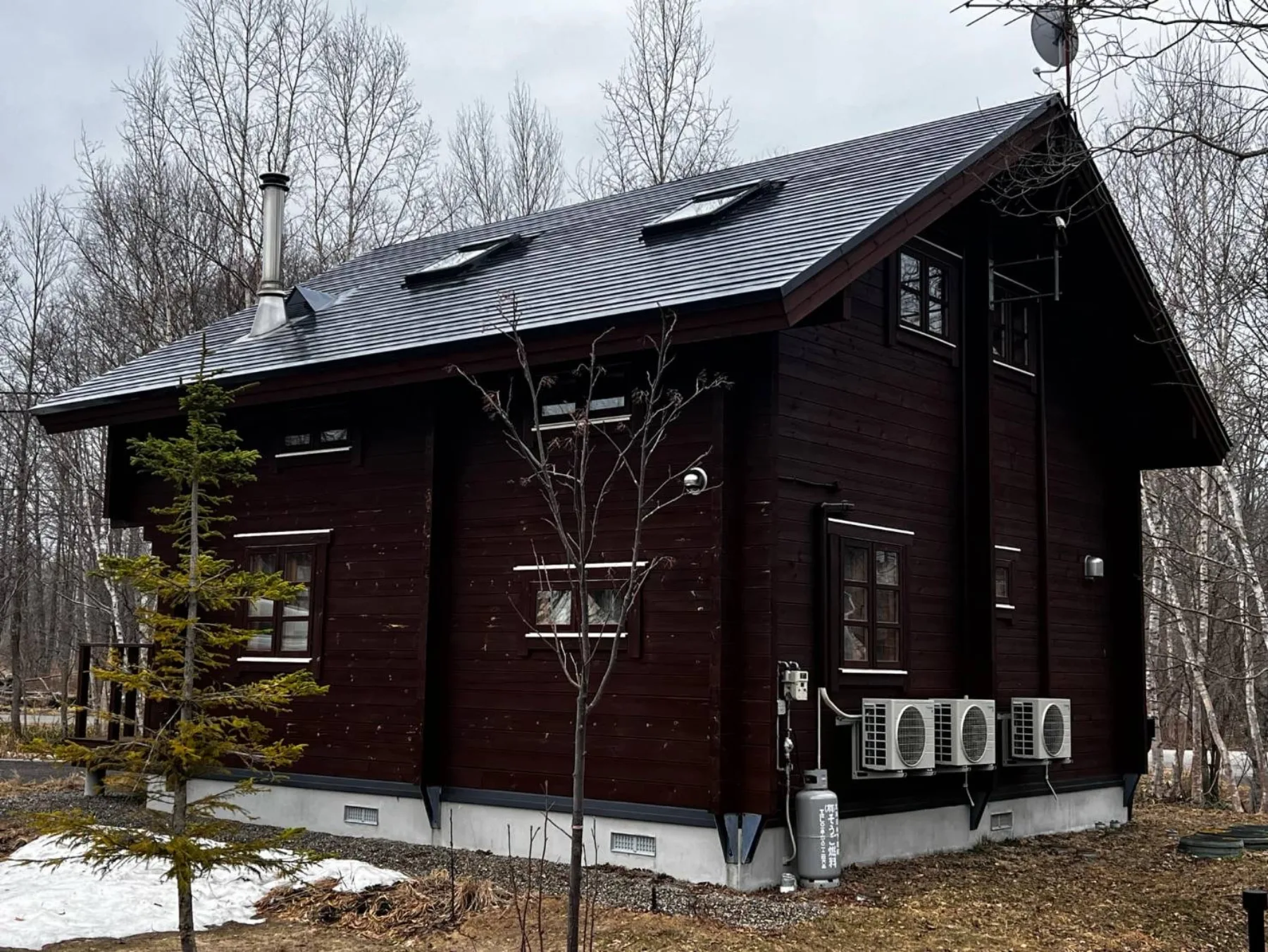 THE LODGE